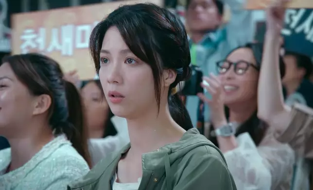 何廣沛陳曉華主演單元「假面人不認妻」反轉位勁多，對白亦寫得相當好。