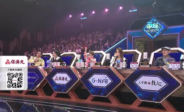 羅陽氹到啲評審好開心。