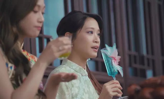 「旗袍三美」配以咁唯美嘅茶點同埋靚景，正。