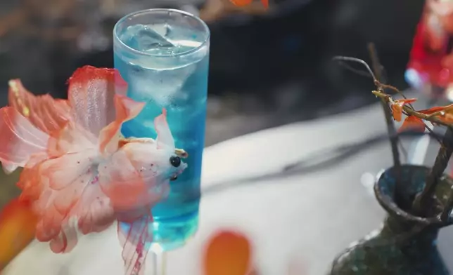 「旗袍三美」配以咁唯美嘅茶點同埋靚景，正。