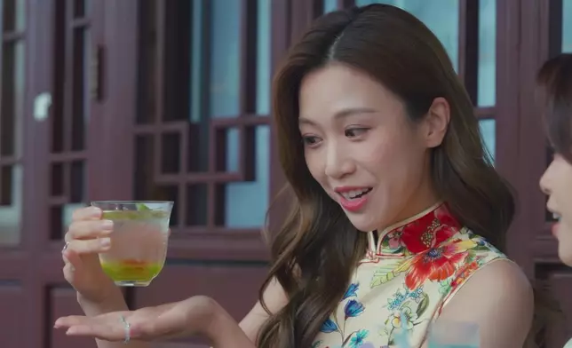 「旗袍三美」配以咁唯美嘅茶點同埋靚景，正。