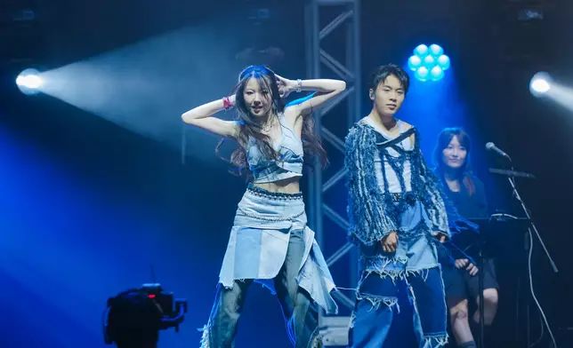 冼奕瑜、司徒泆