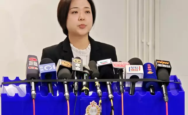 警方拘2人，涉外傭虐兒案。