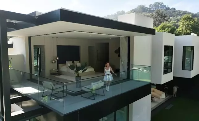 首站介紹一幢價值1.95億港元的獨立屋豪宅。