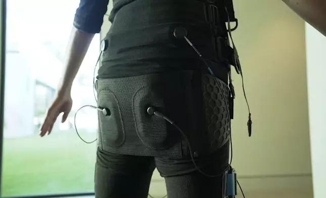 這款健身器稱運動20分鐘，相等於4小時效果。