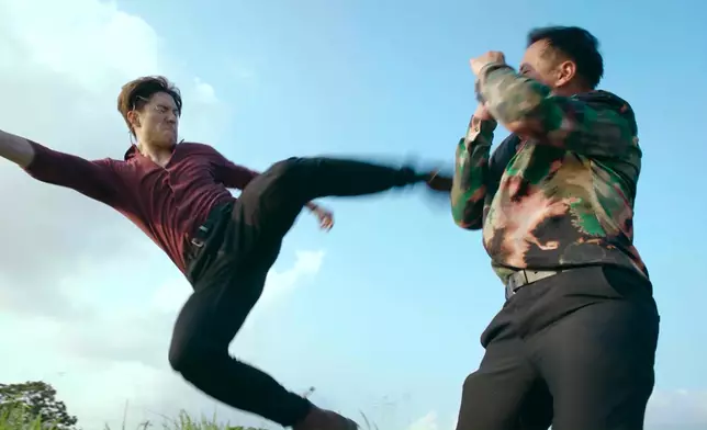 啲飛腳全部Ricco親身上陣，好夠彈跳力、腰力同腳力。