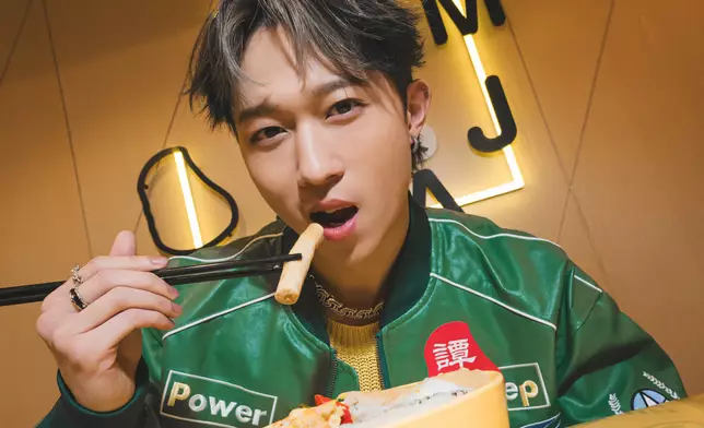 指可以一個人獨自完成一碗麻辣湯過橋米線