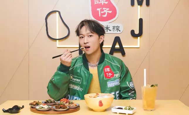 他更極為欣賞全新配搭的惹味嫩滑口水雞絲、彈牙清甜的石斑片，以及豆味濃郁的豆卷相互襯托，令整體層次更加豐富