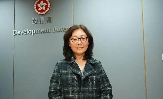 發展局局長甯漢豪(巴士的報攝)