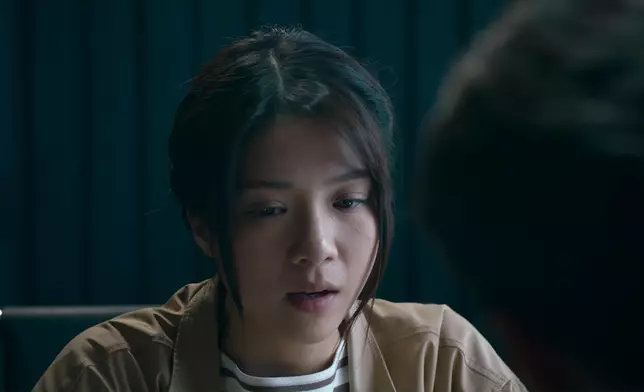 當話新彌肯定係自己老公時，湘言眼神中有堅定同倔強。