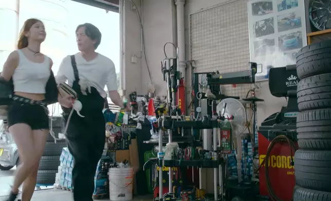 尋晚呢個出場型到。