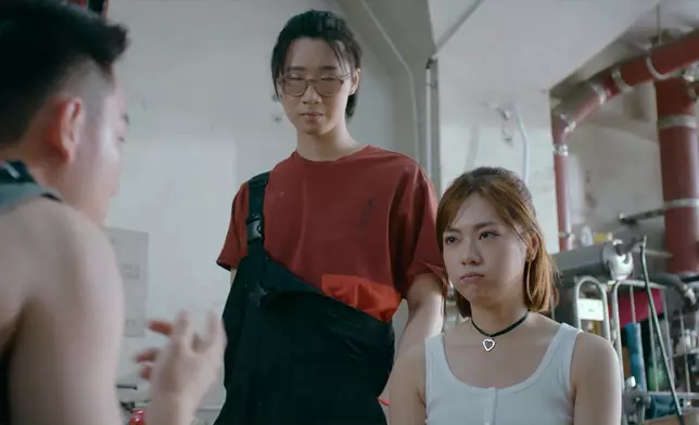 游游嘅「賣萌三式」真係好Sweet。