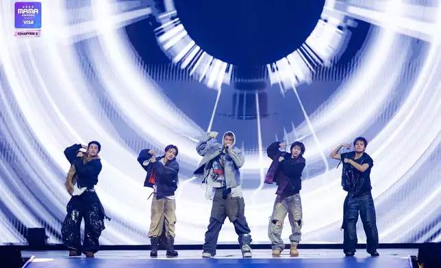 Cortis在MAMA舞台上帶來霸氣十足的表演。MAMA官方X圖片