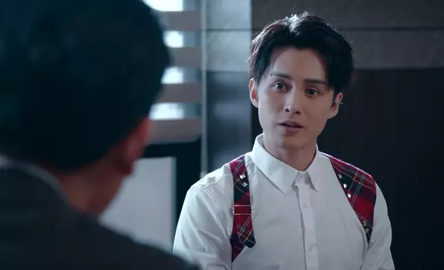 何廣沛首演渣男都好入型入格。