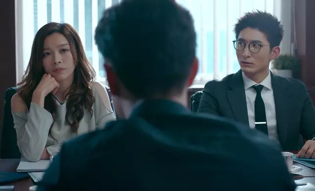 賴慰玲同游游，各有各吸引。