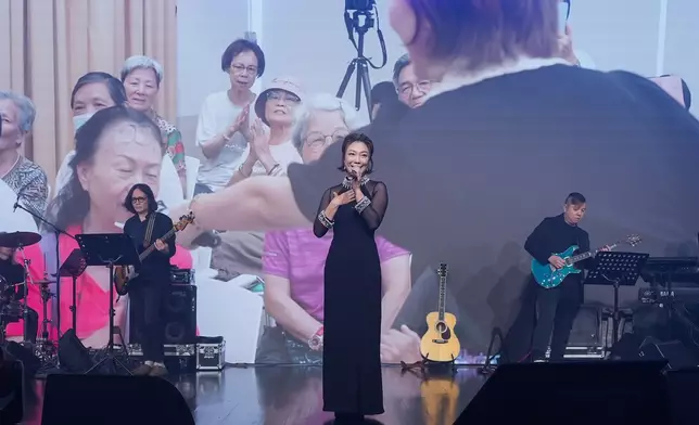 《中年好聲音》義工大使周吉佩先生、劉洋先生、李金凱先生及龍婷女士演繹經典歌曲及分享各人的生命故事，以歌聲傳遞愛與希望。