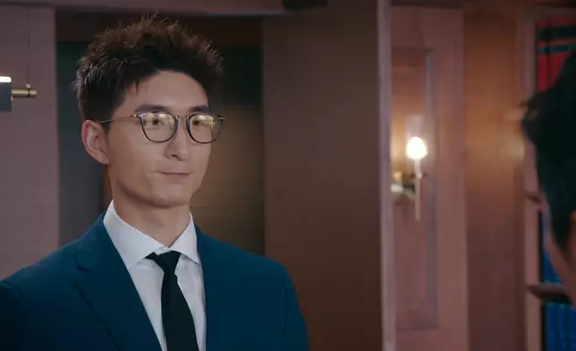 出場嗰吓又夠晒一表人才。