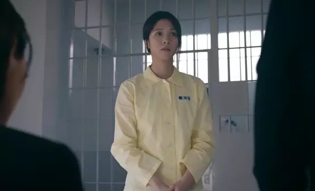 Hera因為呢件「黃色視后囚衣」意外引爆熱話。