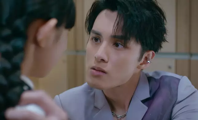 佢啲渣樣好正。