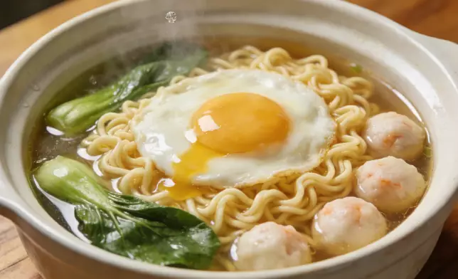 台灣女子煮公仔麵加蛋被前男友斥生活太講究患公主病，網民嘲諷男方價值觀扭曲。示意圖片