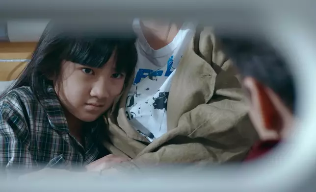 下一秒又即刻做到驚樣。