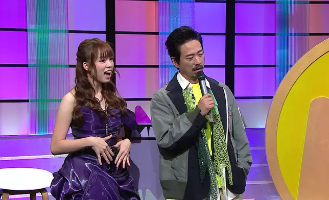 Eric Kwok會即場講解每首歌曲嘅難度位。