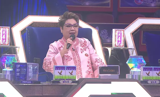 肥媽亦一度哽咽未能即時評語。 