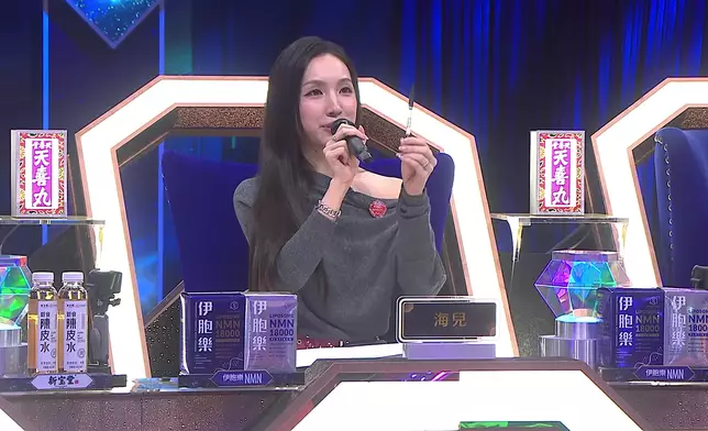 海兒即場傳授發聲可愛小竅門「Pencil Technique」。