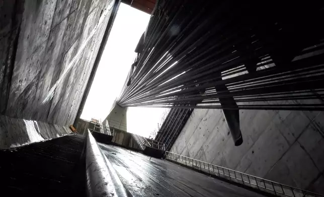 各種創新的防濕防火技術，有效延長大橋壽命。