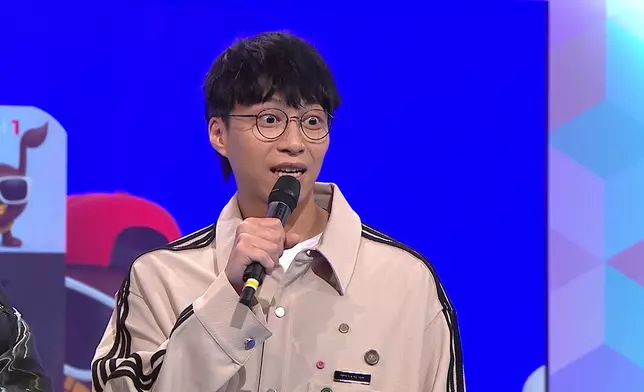 坤哥呢堆集驚嚇、苦情、緊張、苦惱於一身嘅表情包，真係好好笑。