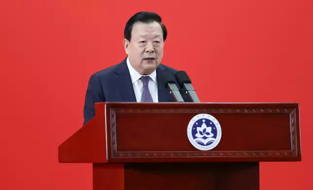 夏寶龍出席全國港澳研究會時強調公務員維護行政主導是義不容辭。