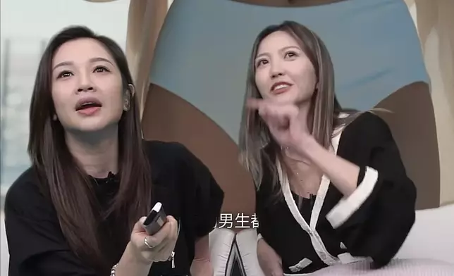 Mayanne 與 Jinny 留意到A.I.女演員腰間「贅肉」。