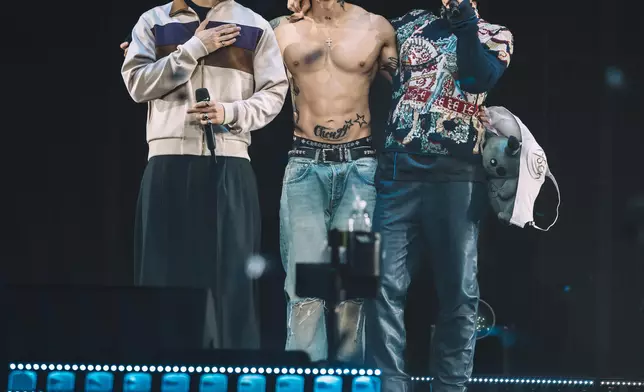 三大男神破天荒合體。