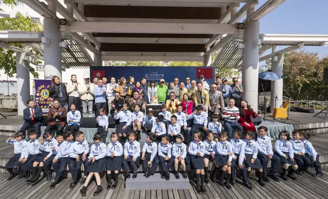 屯門獅子會日前舉辦「長者千人宴」，特邀剛迎來九四壽辰的資深藝人胡楓（修哥）親臨主禮，與逾千名區內長者共賀新歲。修哥以「慈善之星」身份分享積極人生觀，場面溫馨。