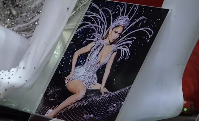 時裝設計師Jacob Meir跟不少巨星合作過。