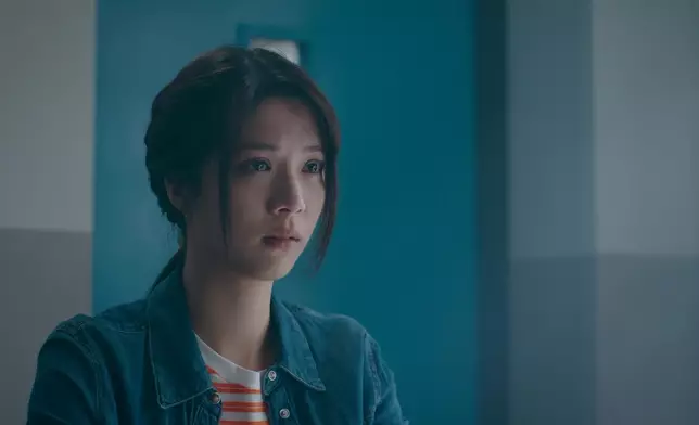 Sammy PUA湘言係做足功夫嘅，有肢體接觸之餘，仲有迷人笑容，證明佢哋埋位拍攝前度足細節。