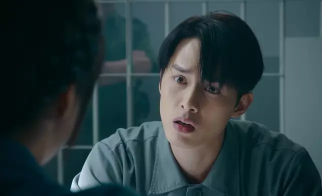 Sammy PUA湘言係做足功夫嘅，有肢體接觸之餘，仲有迷人笑容，證明佢哋埋位拍攝前度足細節。