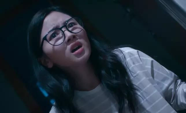 為咗增加詭異感，Yuki畀啲風吹到眼都乾呀！