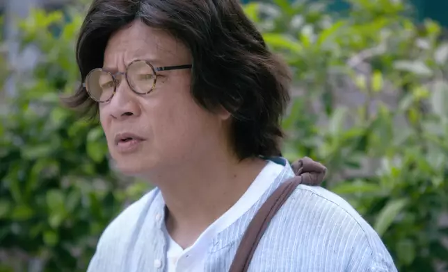 鄭子誠呢個假髮造型夠晒Impressive。