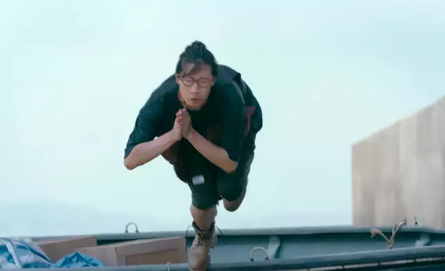 呢場跳水戲意外成為焦點，其實現場拍攝時，Felix真係幾辛苦架。