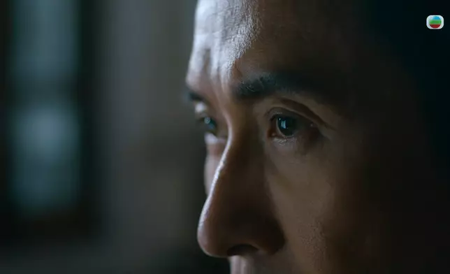 眼神交峰兩位都交足戲。