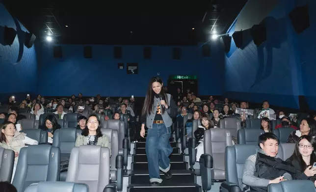 滕麗名在觀眾席出現，十分驚喜。