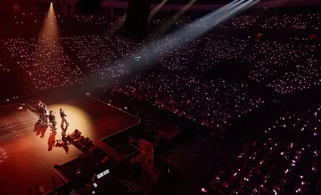 TWS努力與歌迷拉近距離。iMe提供圖片