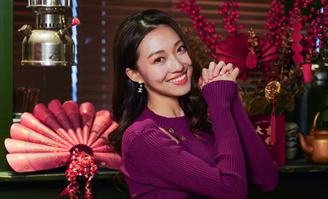 謝淑怡（Zoie）向《巴士的報》讀者送上新年祝福。（攝影：inmhypointofview@IG）