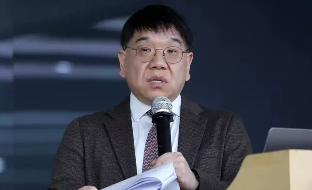 閔熙珍委託金善雄律師出席說明。網上圖片