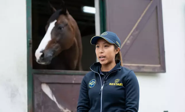 馬會退役馬匹福利經理龍頴思。香港賽馬會圖片