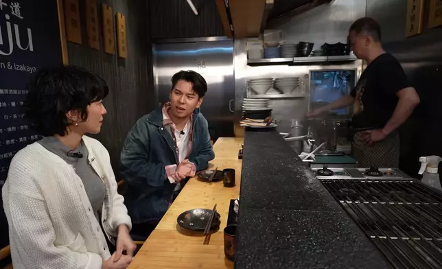 旅港日本人靜香帶行仔到北角搵食。