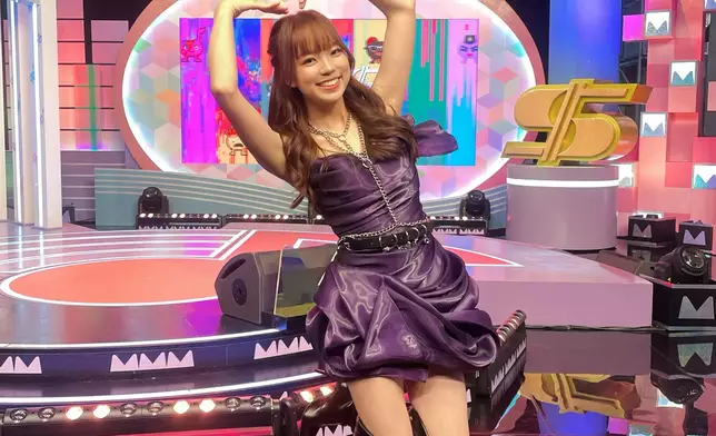 Desta IG靚相，好長腿呀。