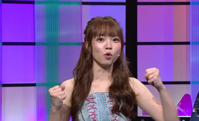 Desta初擔大旗，表現淡定又得體，叻女！