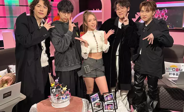 vian同樣成為焦點。